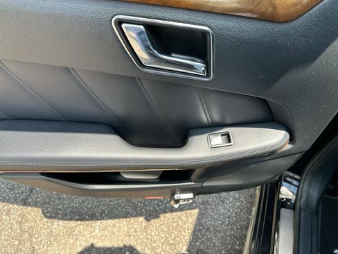 Used 2011 Mercedes-Benz E 63 AMG Sedan image 29