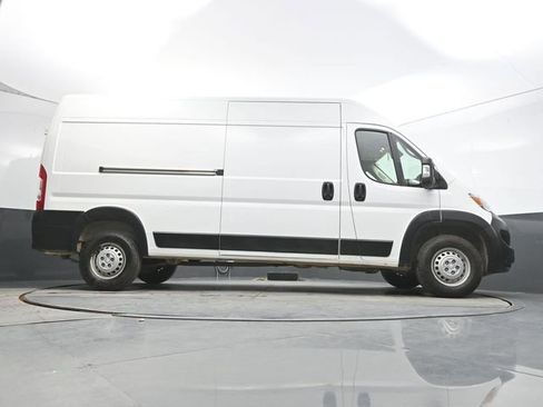Used 2024 RAM ProMaster 2500 w/ Convenience Group FWD image 37