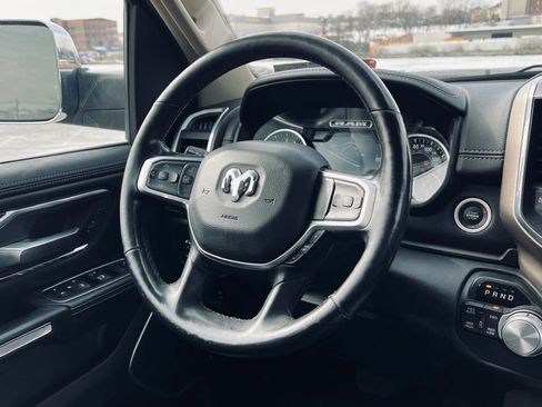 Used 2019 RAM 1500 Laramie image 12