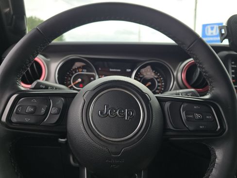 Used 2023 Jeep Gladiator Sport AWD/4WD image 28