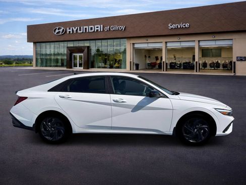 New 2026 Hyundai Elantra Sport FWD image 9