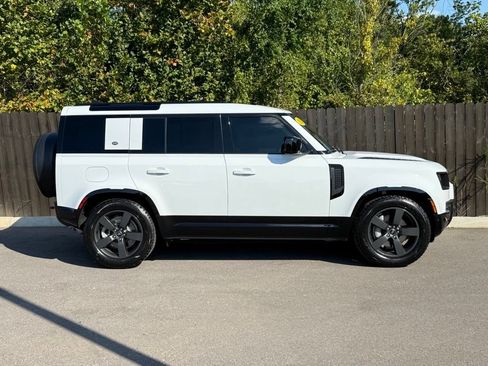 Certified 2024 Land Rover Defender 110 X-Dynamic SE AWD/4WD image 6