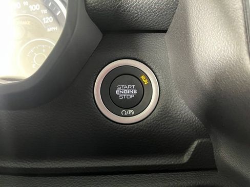 Used 2026 RAM 1500 Laramie AWD/4WD image 23