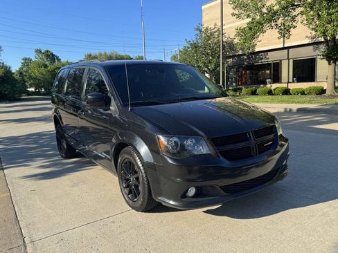 Used 2019 Dodge Grand Caravan GT FWD image 14
