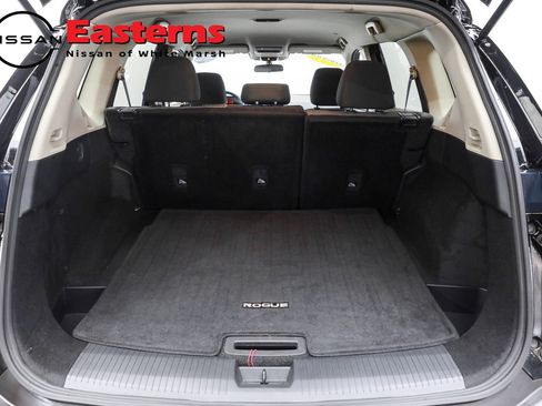 Used 2022 Nissan Rogue SV AWD/4WD image 9