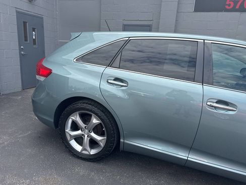 Used 2011 Toyota Venza AWD w/ Premium Pkg #2 image 11