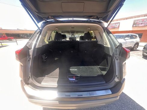 Certified 2023 Nissan Rogue SV AWD/4WD image 4