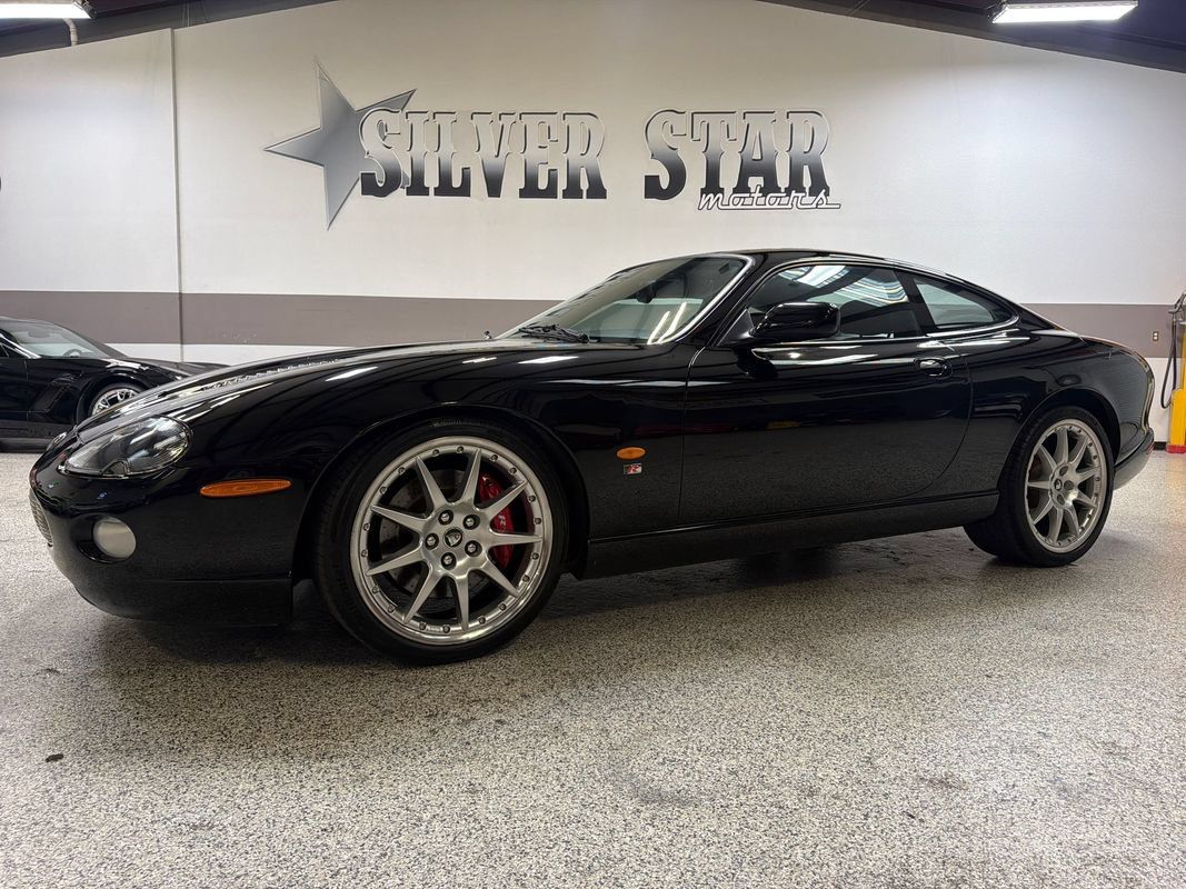 Used 2005 Jaguar XK8 Coupe RWD image 1