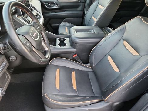 Used 2023 GMC Yukon AT4 w/ AT4 Premium Package image 9