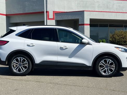 Used 2020 Ford Escape SEL image 6