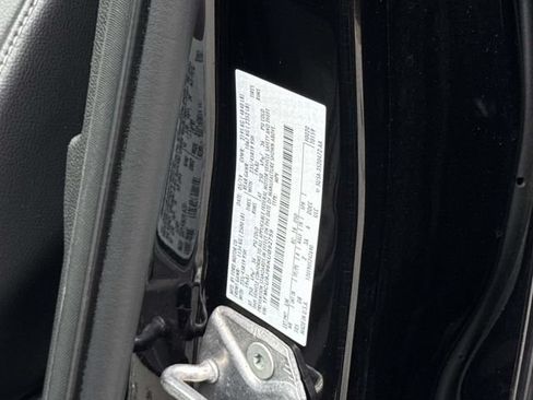 Used 2019 Ford Escape Titanium AWD/4WD image 31