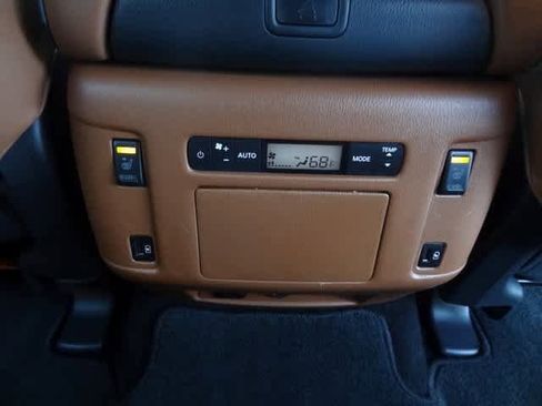 Used 2024 INFINITI QX80 Sensory image 15