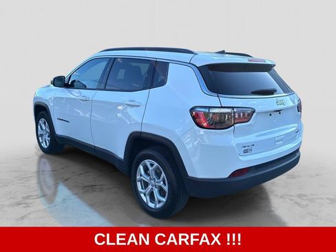 Used 2024 Jeep Compass Latitude AWD/4WD image 5