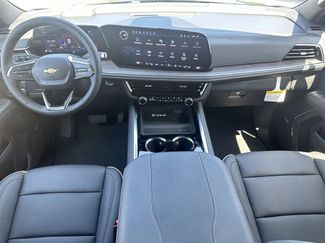 New 2025 Chevrolet Suburban Premier video 2