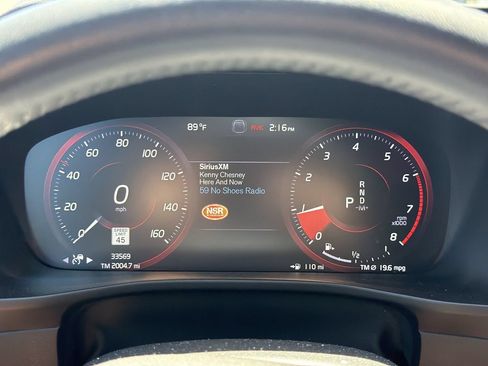 Used 2020 Volvo XC40 T5 Momentum AWD/4WD image 34