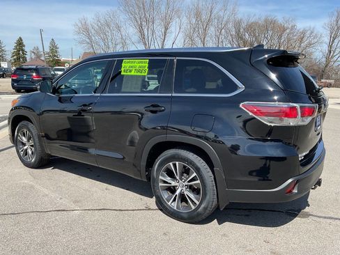 Used 2016 Toyota Highlander XLE image 4