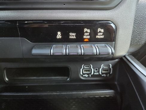 Used 2021 RAM 1500 Big Horn AWD/4WD image 22