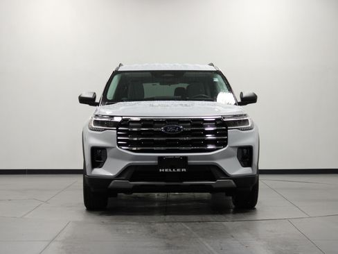 New 2026 Ford Explorer Active w/ Active Comfort Package image 9