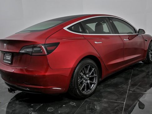 Used 2018 Tesla Model 3 Long Range image 10