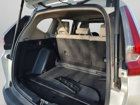 Used 2017 Honda CR-V Touring image 31