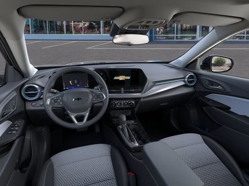 New 2026 Chevrolet Trax LT w/ Sunroof Package FWD image 15