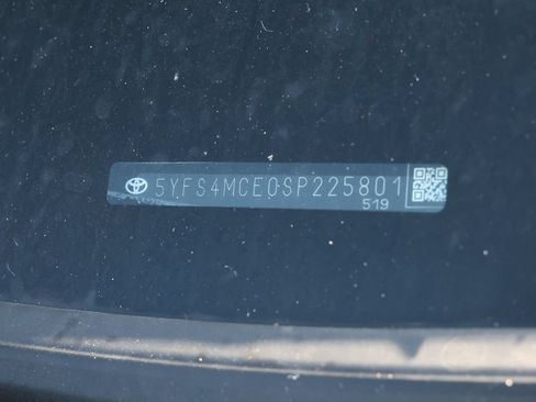 Used 2025 Toyota Corolla SE FWD image 31