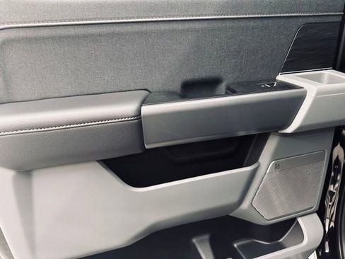 New 2025 Ford F150 Lariat w/ Equipment Group 502A High image 27