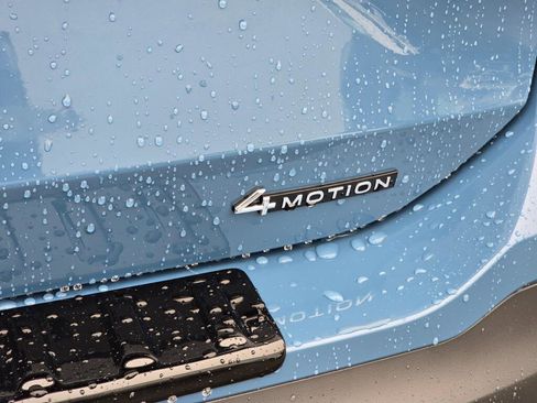 New 2026 Volkswagen Tiguan SE image 16