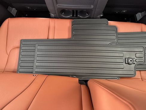New 2026 Kia Carnival EX FWD image 29