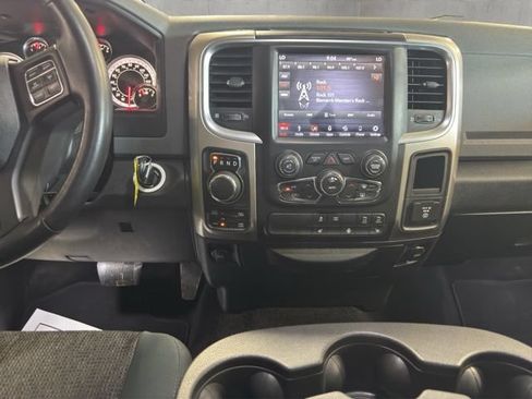 Used 2018 RAM 1500 Big Horn AWD/4WD image 28