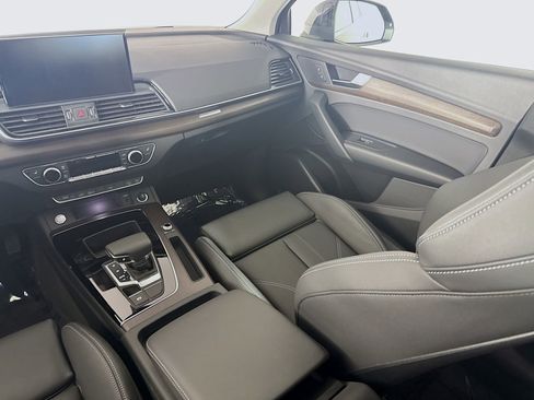 New 2024 Audi Q5 e Premium image 23