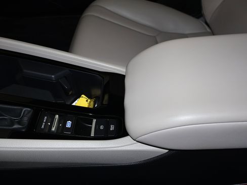 Certified 2024 Honda Accord EX-L image 30