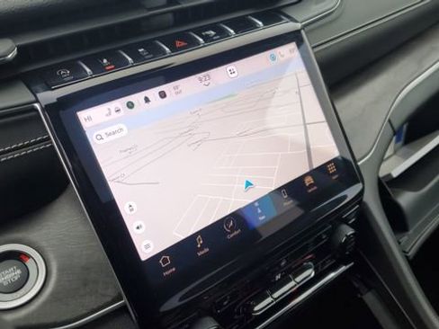 Certified 2023 Jeep Grand Cherokee Limited image 8