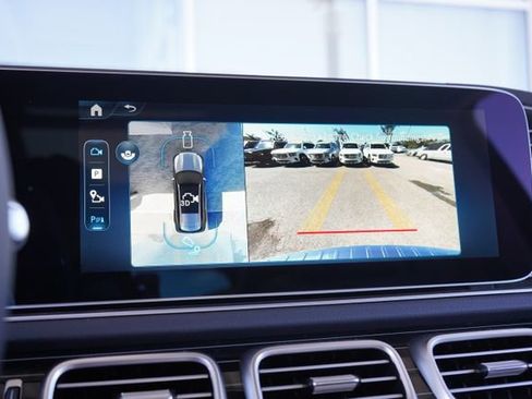 New 2026 Mercedes-Benz GLS 450 4MATIC image 23