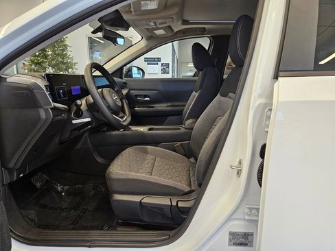 New 2026 Nissan Kicks SV w/ SV Premium Package image 14