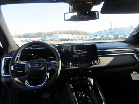 New 2026 GMC Canyon Elevation w/ Convenience Package image 16