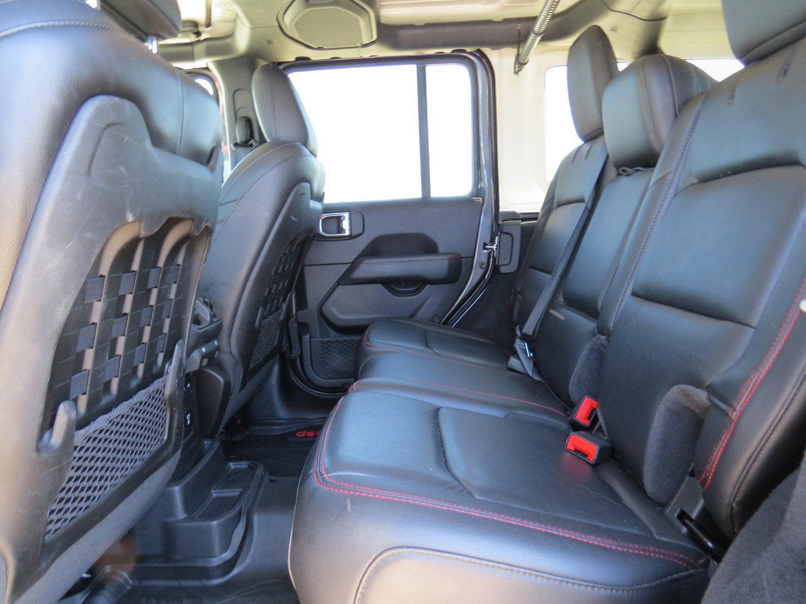 Used 2021 Jeep Wrangler Unlimited Rubicon AWD/4WD image 12