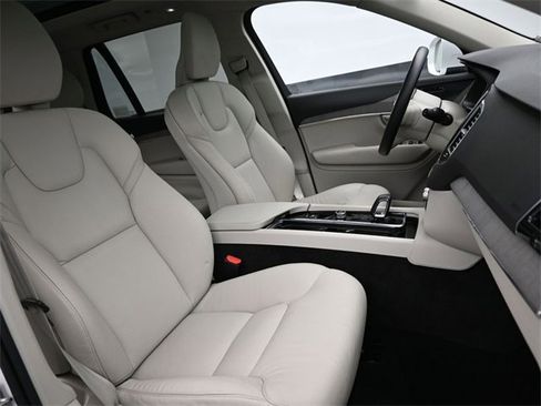 Used 2024 Volvo XC90 T8 Plus w/ Protection Package Premier image 35