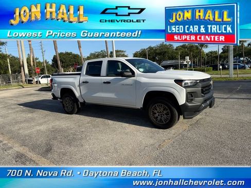 Used 2024 Chevrolet Colorado W/T w/ WT Convenience Package AWD/4WD image 13