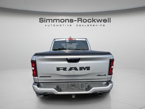 Used 2025 RAM 1500 Big Horn AWD/4WD image 4