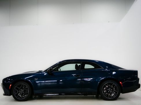 Used 2024 Dodge Charger R/T w/ Plus Group image 6