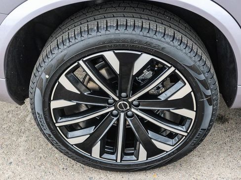 New 2026 Volvo XC90 B6 Plus w/ Protection Package AWD/4WD image 13
