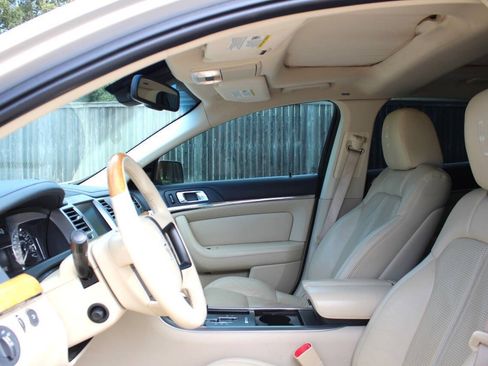 Used 2009 Lincoln MKS FWD image 10