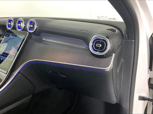 Certified 2025 Mercedes-Benz GLC 300 4MATIC image 14