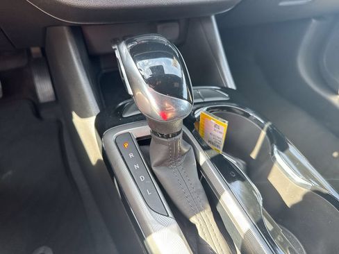 Used 2025 Buick Envista Sport Touring FWD image 17
