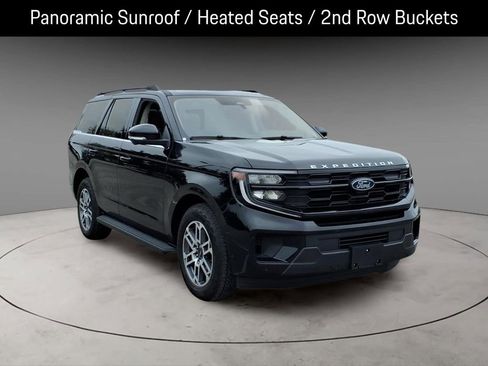 Used 2025 Ford Expedition Active AWD/4WD image 14