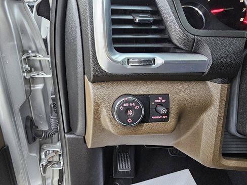 Used 2015 GMC Acadia SLT FWD image 35