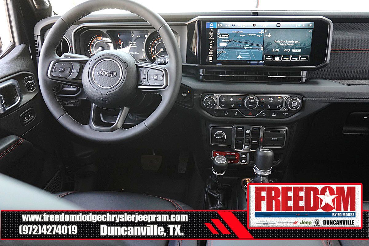 Used 2026 Jeep Wrangler Unlimited Rubicon AWD/4WD image 17