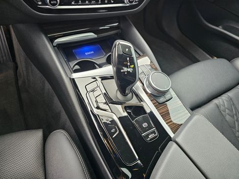 Certified 2021 BMW 530i xDrive image 22