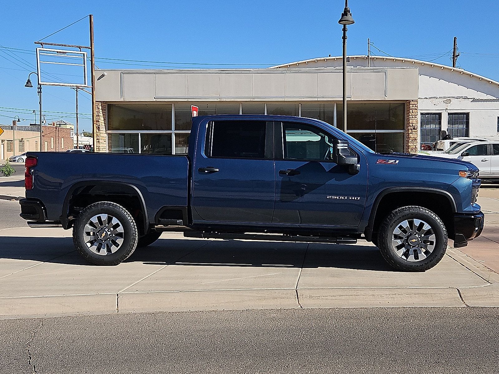 New 2026 Chevrolet Silverado 2500 Custom w/ Z71 Off-Road Package AWD/4WD image 5